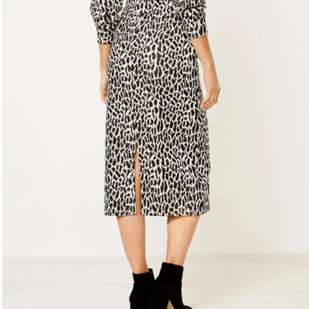 Ann Taylor LOFT Animal Print Midi Skirt - Size Small - Black Tan - Picture 2 of 4